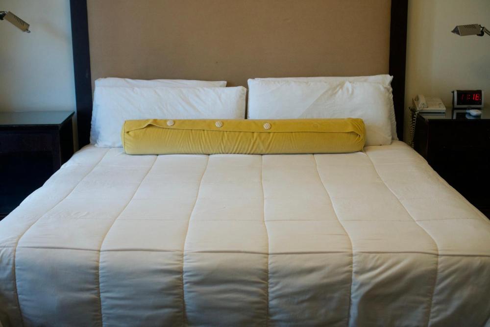 Room image 4