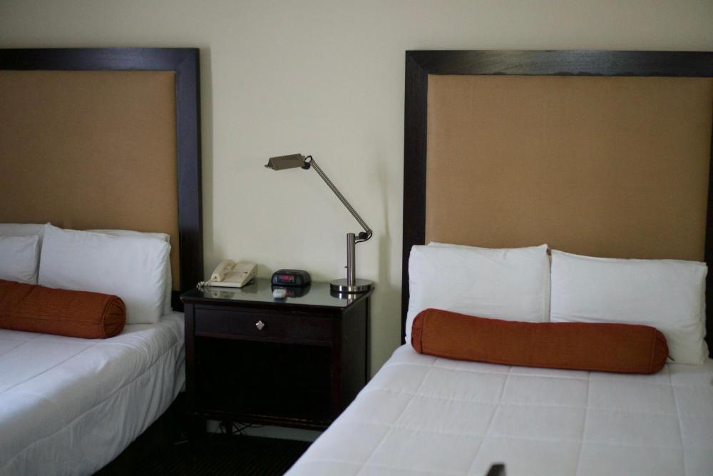 Room image 3